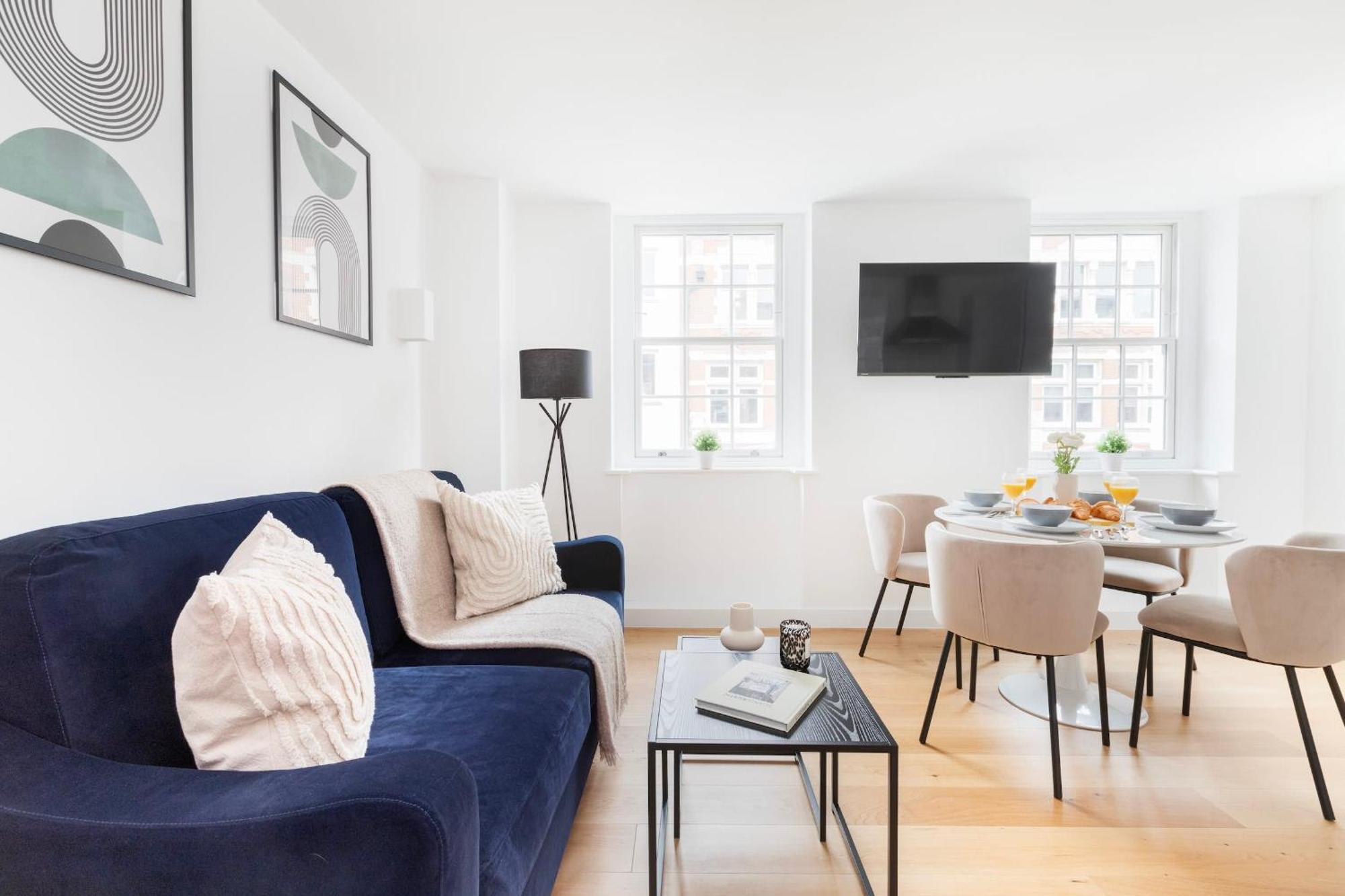 Apartament Fitzrovia With Balcony - Cityapartmentstay