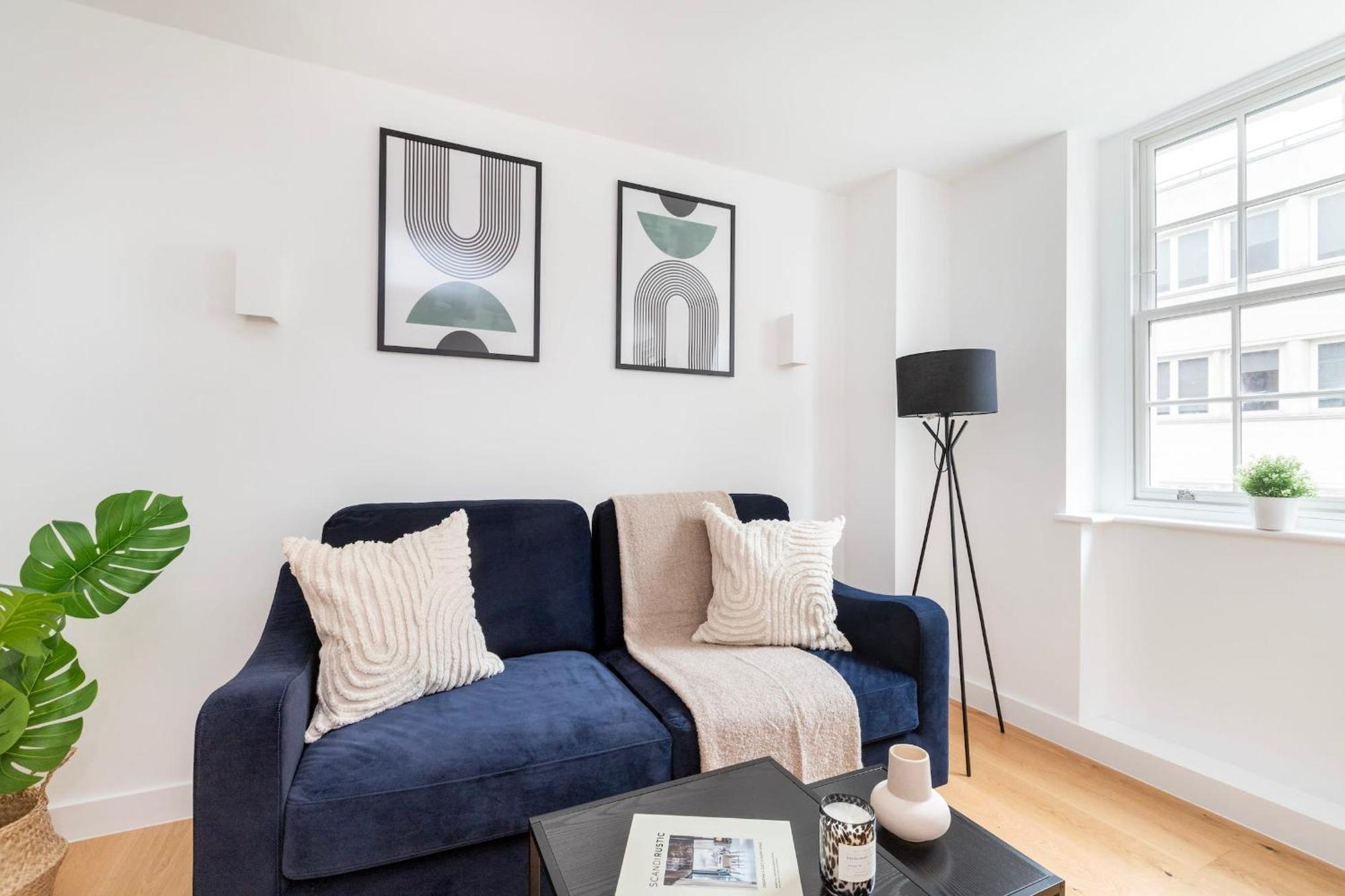 Apartament Fitzrovia With Balcony - Cityapartmentstay Londra