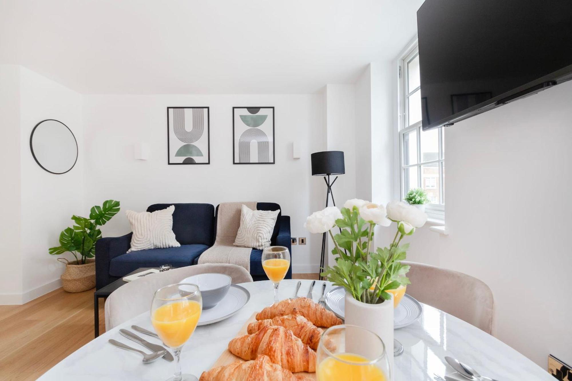 Fitzrovia With Balcony - Cityapartmentstay Londra